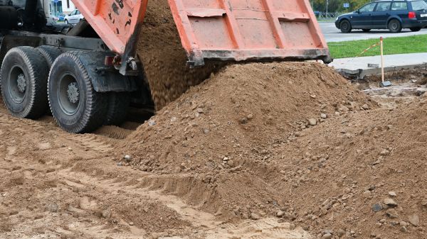 Soil Delivery in Visalia