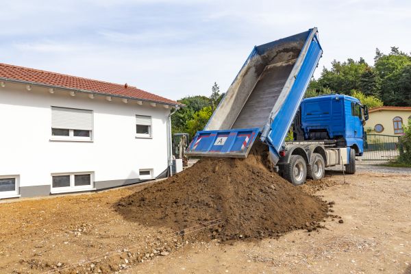 Garden Dirt Delivery in Visalia