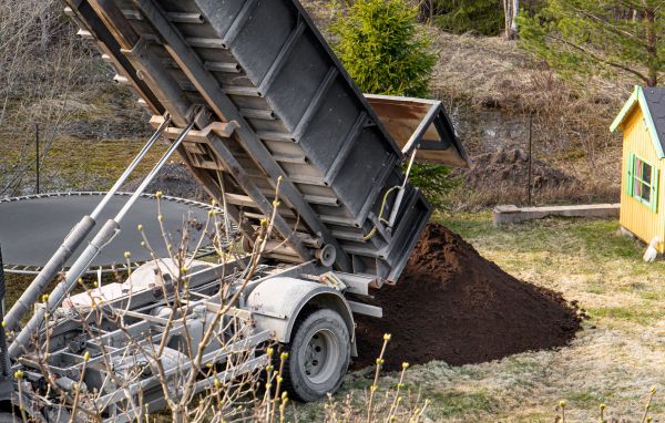 Yard Soil Delivery in Visalia