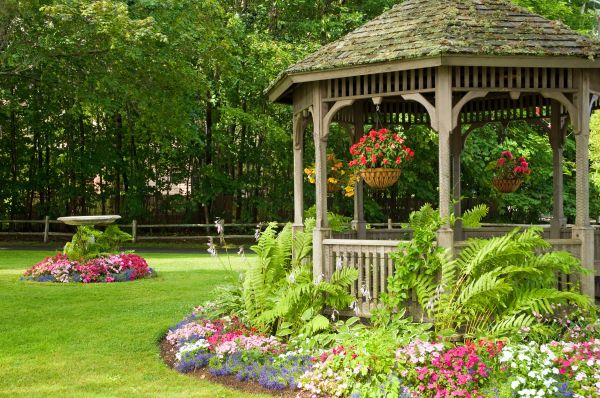 Backyard Landscaping Service in Visalia